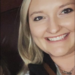 Meet your Posher, Molly